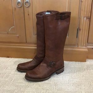 Frye Veronica Boots 8.5